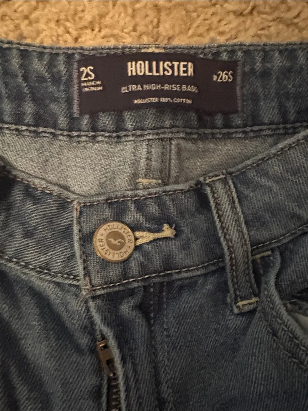 Hollister Distressed Wide-Leg Jeans in Medium Blue Wash